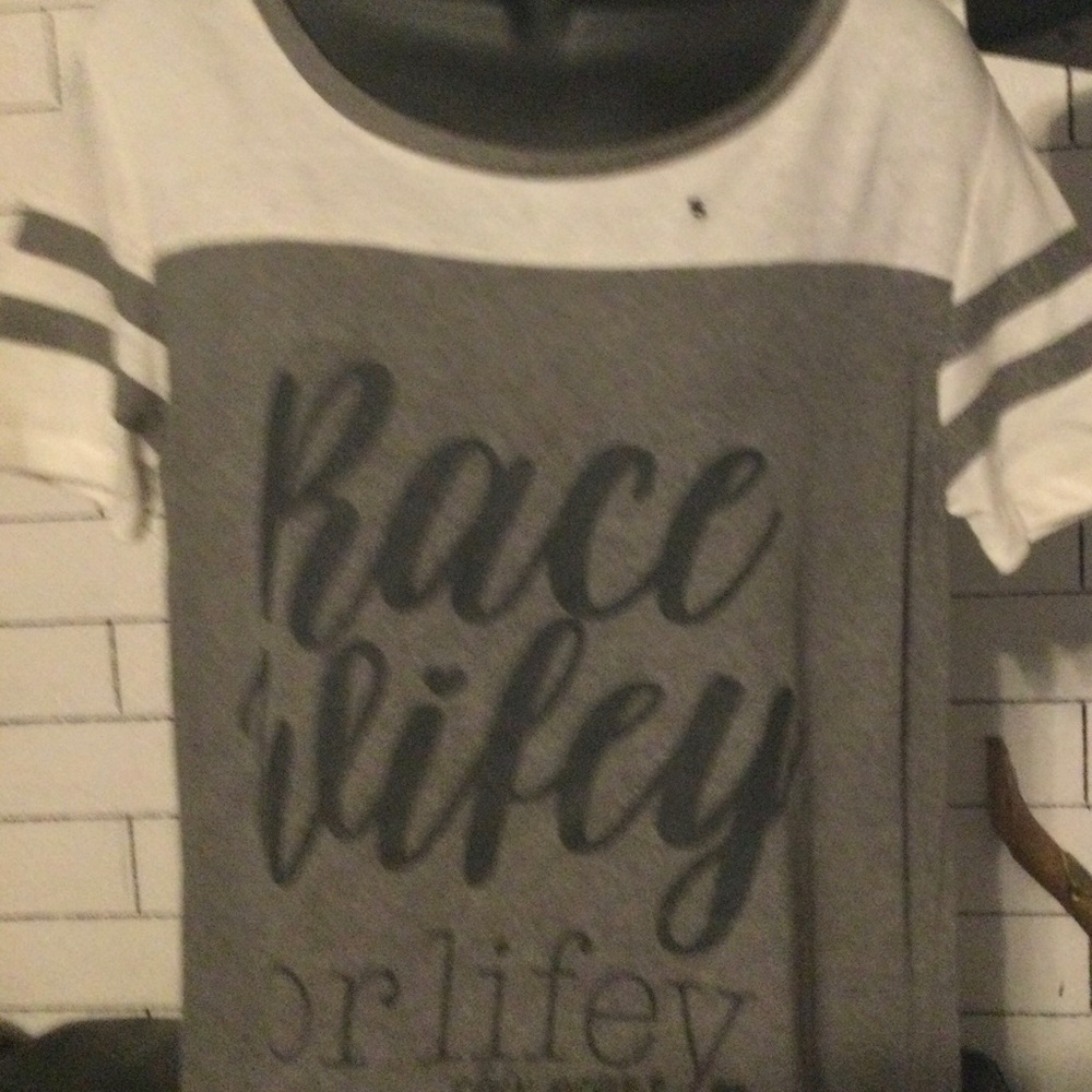T-shirt grey and black
